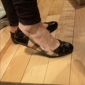 Burberry ballet flat